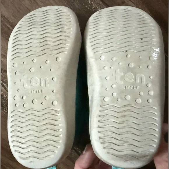 Ten Little Toddler Size 8 Green Velcro Shoes - Picture 3 of 4